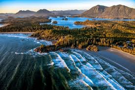 Vancouver Island Revealed: A Wilderness Retreat of Waves, Whales & Wonder