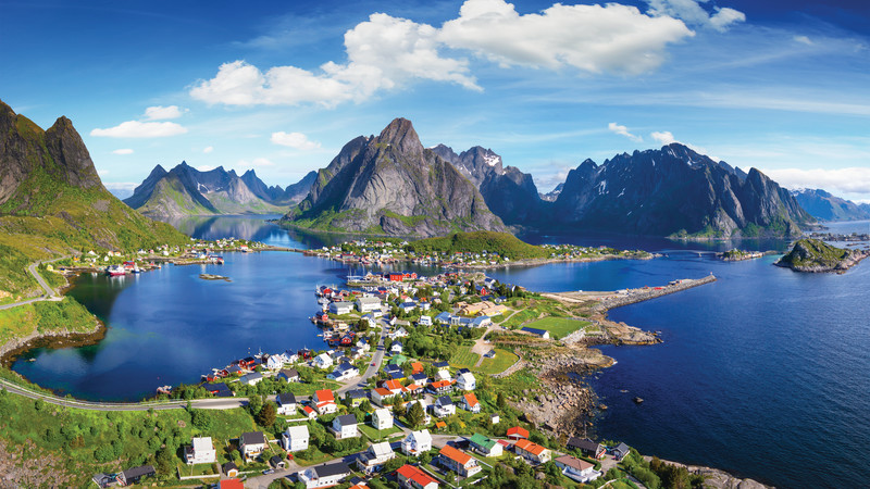 Lofoten Islands, Norway: Arctic Wonders Beyond the Horizon