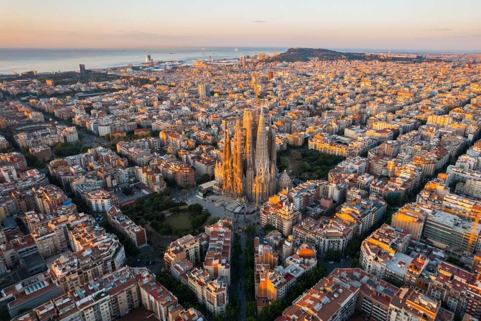 Barcelona Uncovered: Where History, Art & Sun-Soaked Streets Collide