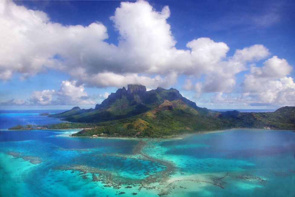 A Journey to Bora Bora’s Tranquil Shores