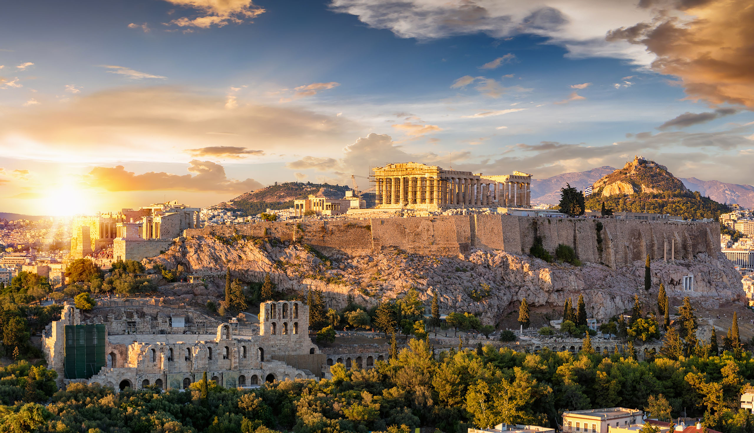 Greece: Sunsets and Mythical Beauty