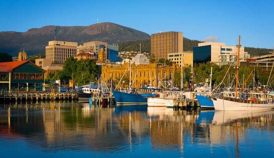 Hobart: Tasmania’s Perfect Blend of Nature, Art, and Gourmet Delights