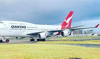 Qantas Airlines released a formal apology to customers for recent flight disruptions