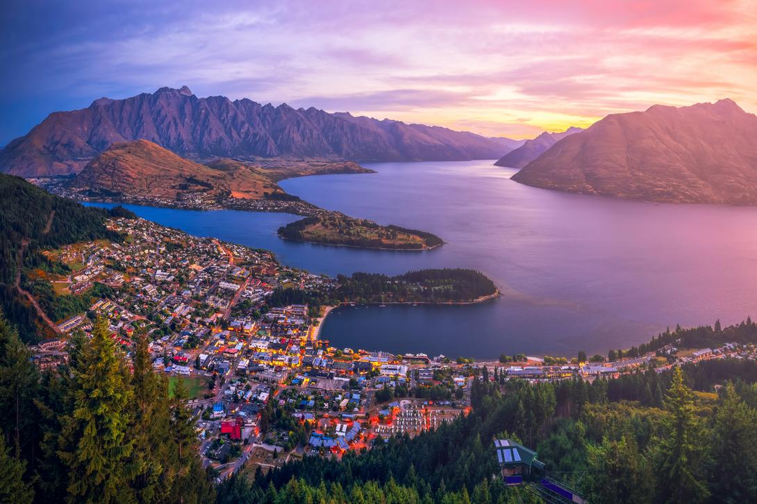 🏔️ Queenstown, New Zealand: Adventure Awaits in the Adventure Capital of the World