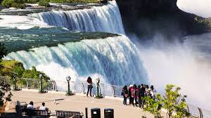 Niagara Falls: A Majestic Natural Wonder on the USA-Canada Border